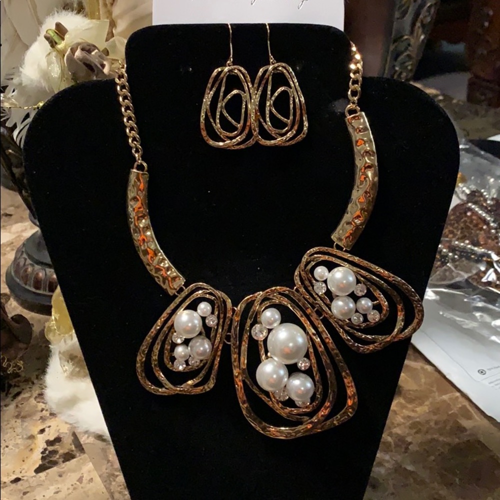 Jewelry with earrings